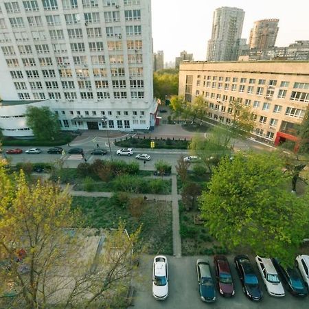 Уютная Студия На Метро Печерская В Центре Киева Kiev Esterno foto